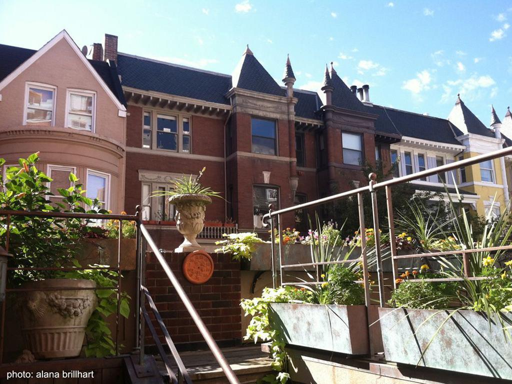 Отель The Mansion On O Street Вашингтон Экстерьер фото